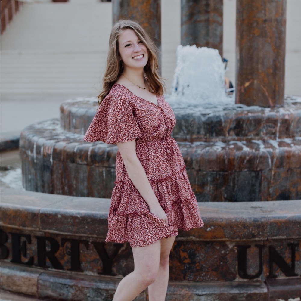 Meet your Posher, Julia